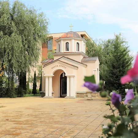 Holiday-orchid Menada