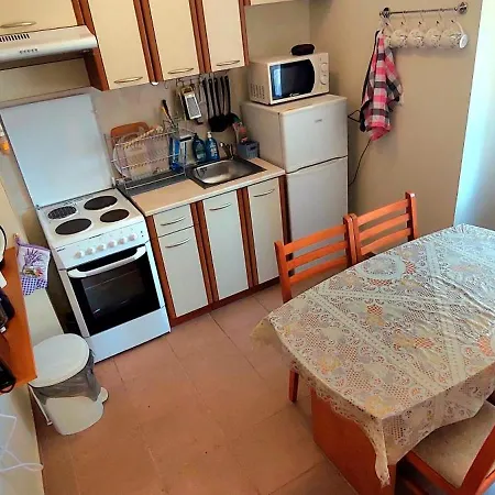 Holiday-orchid Menada Apartment